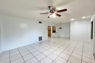 433 Pine Glen Ln, Greenacres, FL 33463 - Photo 13
