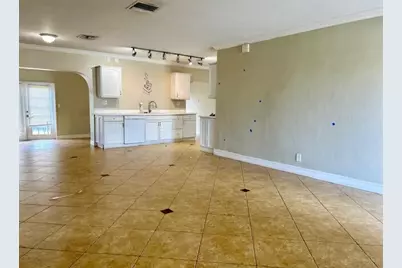 1912 NW 38th Street, Oakland Park, FL 33309 - Photo 5