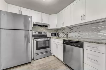 297 Dorset H, Boca Raton, FL 33434 - Photo 15