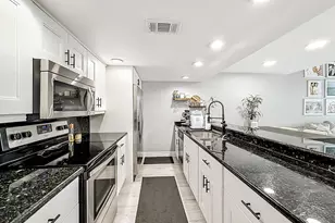 11313 NW 15th St, Pembroke Pines, FL 33026 - Photo 15