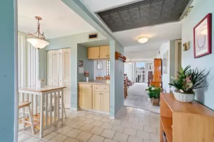 901 Colony Point Cir, Pembroke Pines, FL 33026 - Photo 3