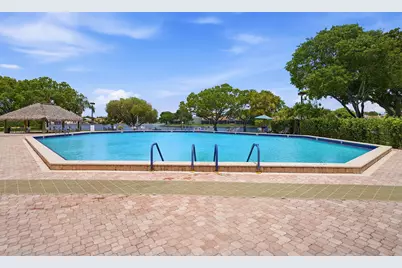 901 Colony Point Circle #523, Pembroke Pines, FL 33026 - Photo 35