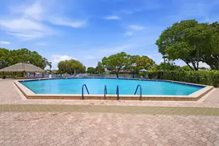 901 Colony Point Cir, Pembroke Pines, FL 33026 - Photo 35