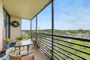 901 Colony Point Cir, Pembroke Pines, FL 33026 - Photo 13