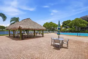 901 Colony Point Cir, Pembroke Pines, FL 33026 - Photo 37