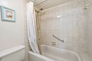 901 Colony Point Cir, Pembroke Pines, FL 33026 - Photo 23