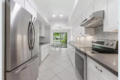 660 Deer Creek Edgewater Drive, Deerfield Beach, FL 33442 - Photo 11