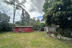 800 Ivory Ln, Haverhill, FL 33415 - Photo 7