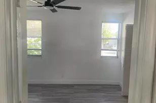817 Crystal Lake Dr, Deerfield Beach, FL 33064 - Photo 5