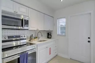 2740 NE 30th Pl, Fort Lauderdale, FL 33306 - Photo 5
