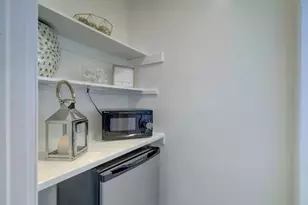 2740 NE 30th Pl, Fort Lauderdale, FL 33306 - Photo 23