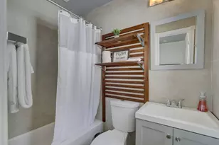 2740 NE 30th Pl, Fort Lauderdale, FL 33306 - Photo 17