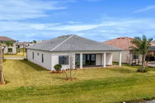 818 SE Courances Dr, Port Saint Lucie, FL 34984 - Photo 41