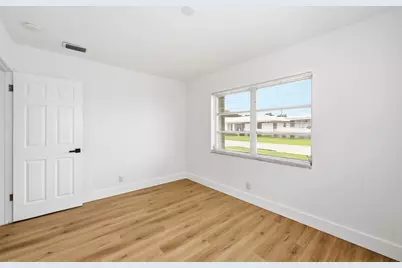 8410 NW 59th Place, Tamarac, FL 33321 - Photo 21