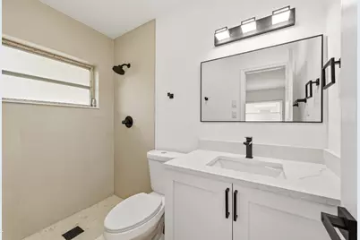 8410 NW 59th Place, Tamarac, FL 33321 - Photo 17