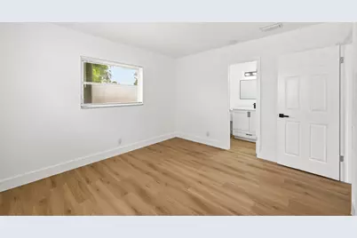 8410 NW 59th Place, Tamarac, FL 33321 - Photo 15