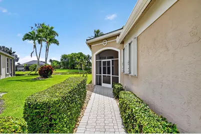 7760 Carrington Court, Boynton Beach, FL 33472 - Photo 5