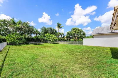 140 Bellezza Terrace, Royal Palm Beach, FL 33411 - Photo 35