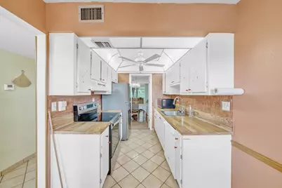 3070 NW 48th Terrace #405, Lauderdale Lakes, FL 33313 - Photo 7