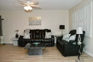 133 Flanders C, Delray Beach, FL 33484 - Photo 3