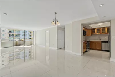 2501 Brickell Avenue #903, Miami, FL 33129 - Photo 9