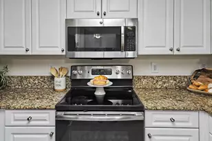 500 Crestwood Ct N, Royal Palm Beach, FL 33411 - Photo 11