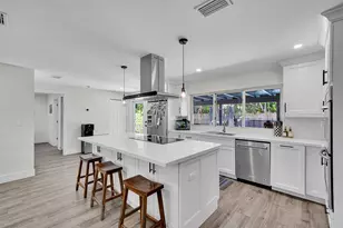 10108 SW 53rd Ct, Cooper City, FL 33328 - Photo 7
