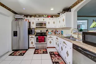 7118 Hawks Nest Terrace, Riviera Beach, FL 33407 - Photo 21