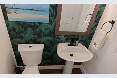 385 NW 36th Avenue, Deerfield Beach, FL 33442 - Photo 9