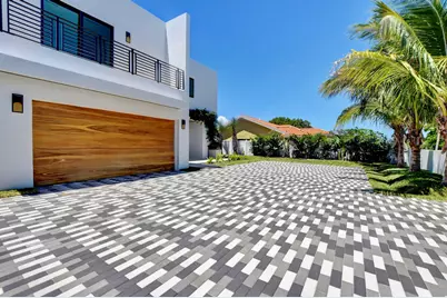 855 NW 4th Avenue, Boca Raton, FL 33432 - Photo 3