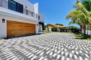 855 NW 4th Ave, Boca Raton, FL 33432 - Photo 3