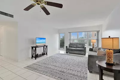 405 N Ocean Boulevard #305, Pompano Beach, FL 33062 - Photo 9