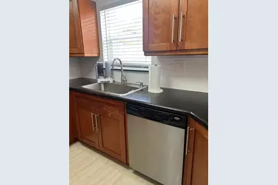 17031 NW 22nd Street, Pembroke Pines, FL 33028 - Photo 11