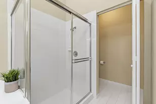1500 Lacosta Dr W, Pembroke Pines, FL 33027 - Photo 23