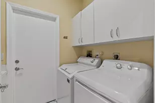 1500 Lacosta Dr W, Pembroke Pines, FL 33027 - Photo 35