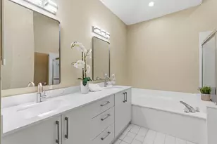 1500 Lacosta Dr W, Pembroke Pines, FL 33027 - Photo 23