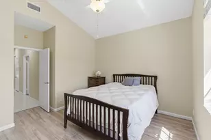 1500 Lacosta Dr W, Pembroke Pines, FL 33027 - Photo 27
