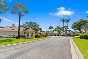 1500 Lacosta Dr W, Pembroke Pines, FL 33027 - Photo 49