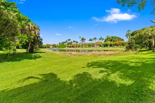1500 Lacosta Dr W, Pembroke Pines, FL 33027 - Photo 43