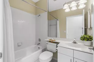 1500 Lacosta Dr W, Pembroke Pines, FL 33027 - Photo 31