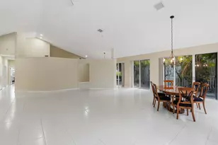 1500 Lacosta Dr W, Pembroke Pines, FL 33027 - Photo 17