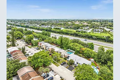 264 Sunshine Drive, Coconut Creek, FL 33066 - Photo 31