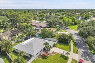 945 Sunflower Ave, Delray Beach, FL 33445 - Photo 41