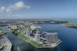 100 Lakeshore Dr, North Palm Beach, FL 33408 - Photo 95