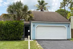 537 Goldenwood Way, Wellington, FL 33414 - Photo 5