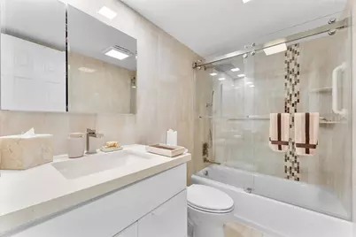 3900 Oaks Clubhouse Drive #110, Pompano Beach, FL 33069 - Photo 21