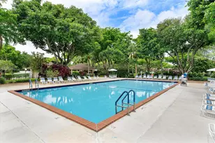 3900 Oaks Clubhouse Dr, Pompano Beach, FL 33069 - Photo 29
