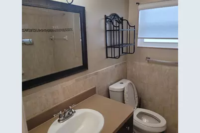 7613 NW 68th Terrace, Tamarac, FL 33321 - Photo 9