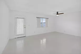265 Burgundy, Delray Beach, FL 33484 - Photo 11