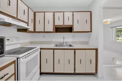 265 Burgundy #F, Delray Beach, FL 33484 - Photo 17